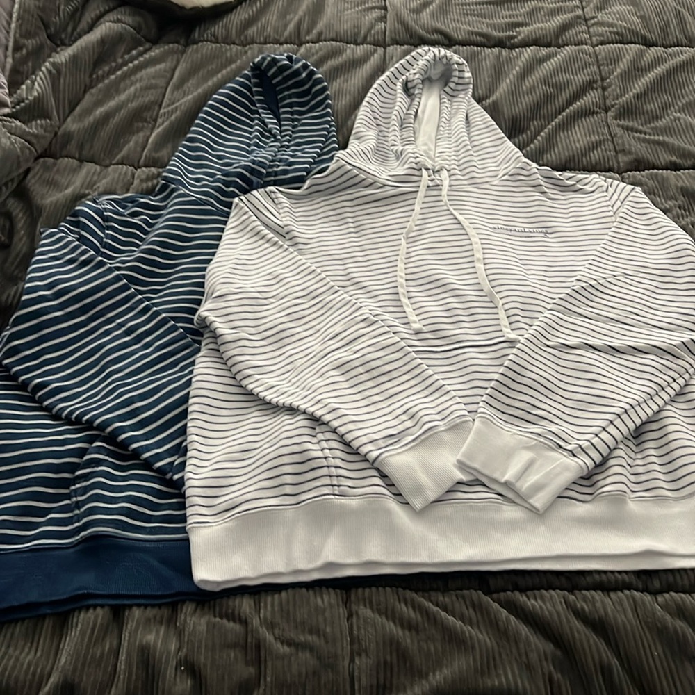 Lot of 2 Men’s Vineyard Vines Hoodie Sweatshirts XL